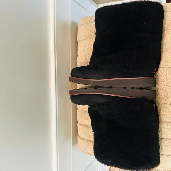 UGG Maylin 3220 Sheepskin Shearling Cuff Boots Black Size 8 - Picture 7 of 9